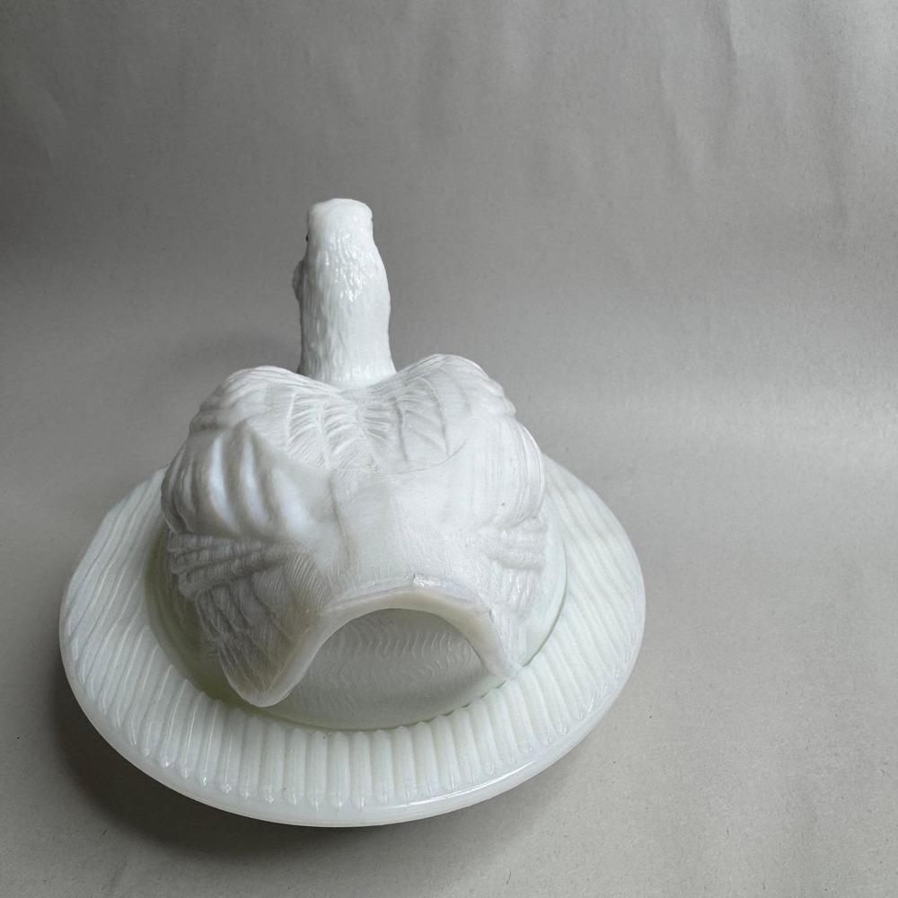 Westmoreland Milk Glass Duck on Nest Covered Dish White Brown Eyes Vintage - Picture 4 of 10